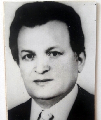 Turhan UYAROĞLU - 13